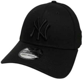 New Era MLB New York Yankees Cap - 39THIRTY - M/L - Black/Black