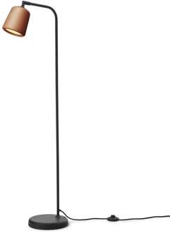 New Works vloerlamp Materiaal, rood, terracotta, hoogte 125 cm teracotta, zwart