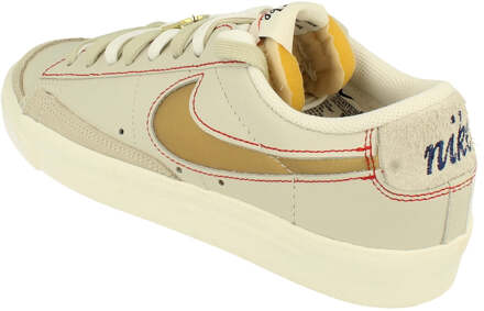 Nike Blazer Low 77 Prm Heren Beige Sneakers - maat EU 40 / UK 6.5