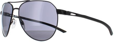 Nike Club Negen DQ0799 010 satijnzwarte donkergrijze zonnebril