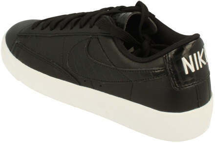 Nike Dames Blazer Low Zwarte Sneakers - EU 37.5 / UK 4.5