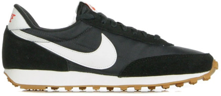 Nike Daybreak Dames Sneakers - Black/Summit White-Off Noir-Gum Med Brown-Team Orange - Maat 36.5