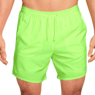 Nike Dri-FIT Stride 7'' 2in1 Short Heren groen - L