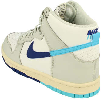 Nike Dunk High Se Gs Witte Sneakers - maat EU 37.5 / UK 4.5