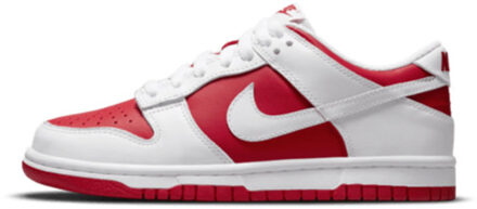 Nike Dunk low championship red 2021 (gs) - maat 38,5 Rood