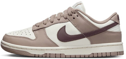 Nike Dunk low diffused taupe (w) - maat 40 Bruin