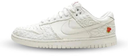 Nike Dunk low give her flowers Wit - 40,5