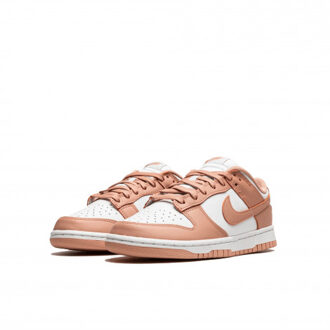 Nike Dunk low rose whisper - maat 44 Roze
