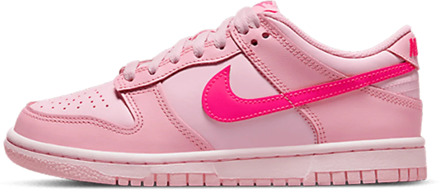 Nike Dunk low triple pink barbie (gs) Roze - 36