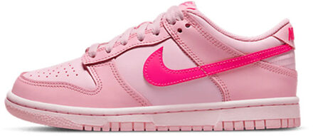 Nike Dunk low triple pink barbie (gs) Roze - 39