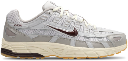 Nike P-6000 Sneakers Heren - Marron - Maat 41 - Mesh/Synthetisch Maroon