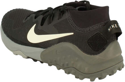 Nike Sportschoenen - Maat 38 - Vrouwen - zwart/grijs