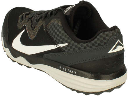 Nike Sportschoenen - Maat 39 - Vrouwen - zwart/wit/grijs