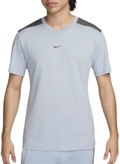 Nike Sportswear Graphic Shirt Heren lichtblauw - grijs - M