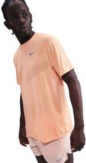 Nike Stride Tee Hardloopshirt Heren-oranje, zilver - M