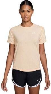 Nike Swoosh T-Shirt Dames wit - L