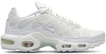 Nike Tuned Sneakers Dames - Wit - Maat 37.5 - Mesh/Synthetisch White