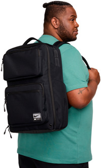 Nike Utility Speed (27l) Tassen Unisex - Zwart - One Size - Poly (Polyester) Black