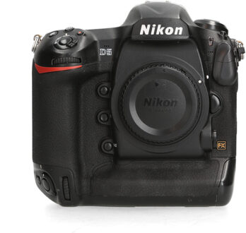 Nikon D5 (Dual CF)