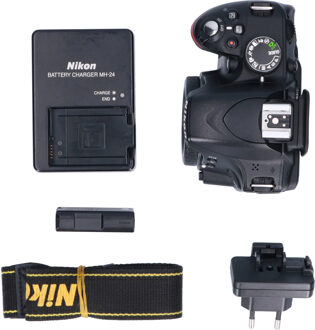 Nikon Tweedehands Nikon D3200 Body CM5605