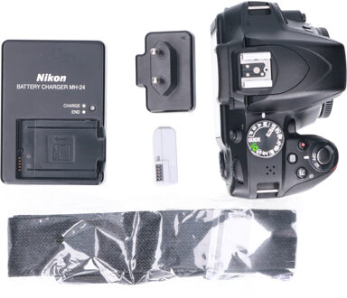 Nikon Tweedehands Nikon D3300 body zwart CM5408