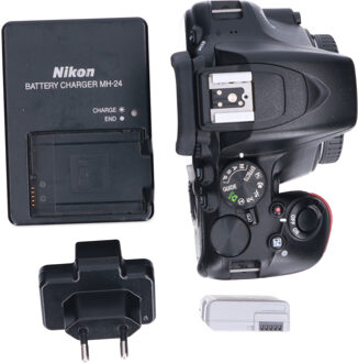 Nikon Tweedehands Nikon D3500 Body CM1694