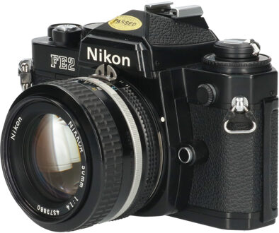 Nikon Tweedehands Nikon FE2 SLR + Nikkor 50mm f/1.4 CM3202 Zwart,Zilver