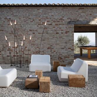 Nilo LED grondspies lamp, hoogte 118 cm zwart, wit