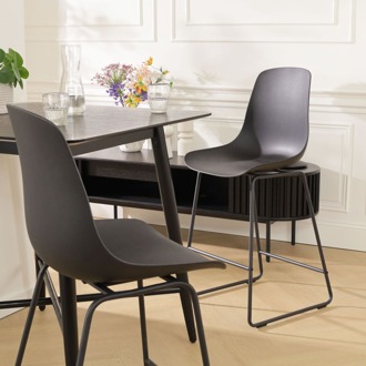 Nino-Pip barkruk zwart - zwart onderstel - 75 cm - set van 2