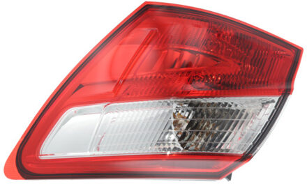 Nissan Achterlicht 044176