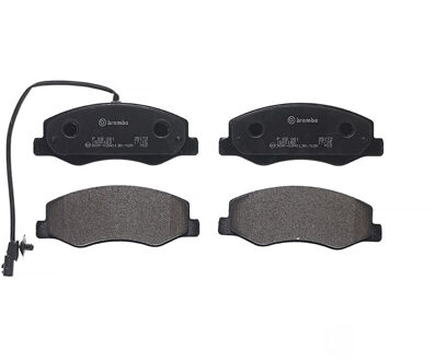 Nissan Remblokken set P68061