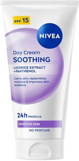 NIVEA Dagcrème NIVEA Essentials Sensitive Day SPF 15 50 ml
