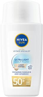 NIVEA Gezichtscrème NIVEA Daily Fluid Light Tinted SPF 50+ 40 ml