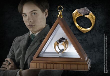 Noble Collection Harry Potter Replica 1/1 Lord Voldemort´s Horcrux Ring (gold-plated)