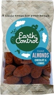 Noten Earth Control Met Chocolade En Zoethout Gecoate Amandelen 25 g