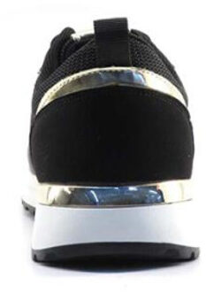 Nouraya Obi Zwart - 38