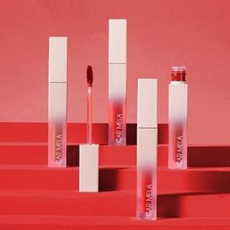 Nude Color-locking Matte Liquid Lipstick - 4 Colors R02# Passionate Red - 3.5g