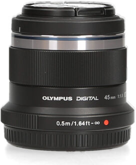 Olympus 45mm F1.8 M.Zuiko Digital ED