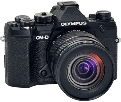 Olympus E-M5 Mark III Zwart + 12-45mm f/4.0 Zwart