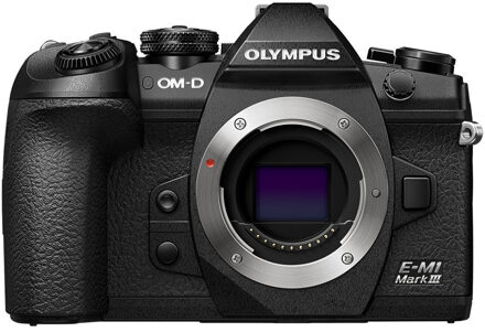 Olympus OM-D E-M1 Mark III + 12-100mm f/4 IS Pro