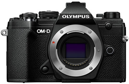 Olympus OM-D E-M5 Mark III Zwart + 12-200mm