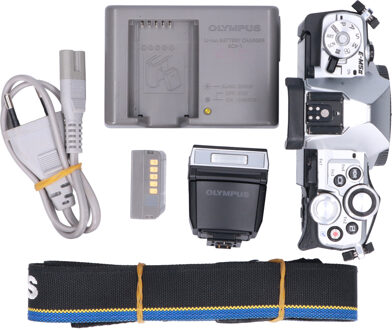 Olympus Tweedehands Olympus E-M5 Mark II Body Zilver CM6181