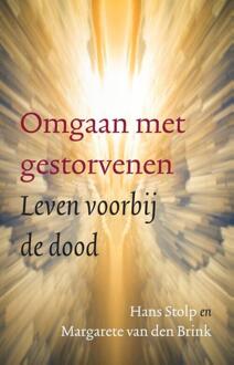 Omgaan met gestorvenen - Boek Hans Stolp (9020211757)