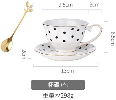 Oneisall Europese Stijl Plaat Keramische Schotel Diner Servies Set Saus Kommen Soep Noedels Platen Steak Westerse Voedsel Servies Rood