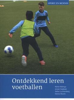 Ontdekkend leren voetballen - Boek Wytse Walinga (9071902250)