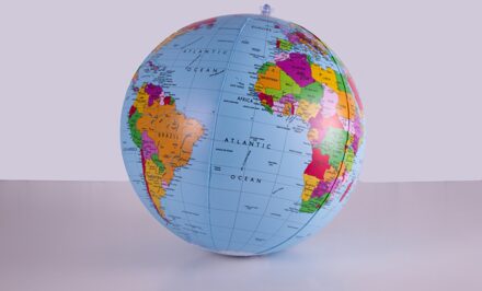 Opblaasbare wereldbol - globe Politiek ø 40 cm opblaasbaar - Engels | Interkart