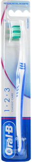 Oral-B 123 Classic Care Medium Tandenborstel
