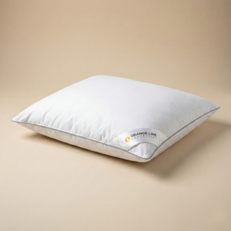 Orange Line Sale: -50% | Hoofdkussen Hotel - Anti-Snurk - Voor Zij- En Rugslapers - Microvezel - Anti-allergisch & Licht En Onderhoudsvriendelijk - Dekbed-Discounter.nl