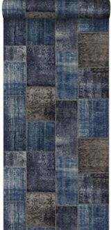 Origin behang kelim patchwork taupe en blauw