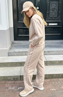 Oversized Trui Met Bies Beige